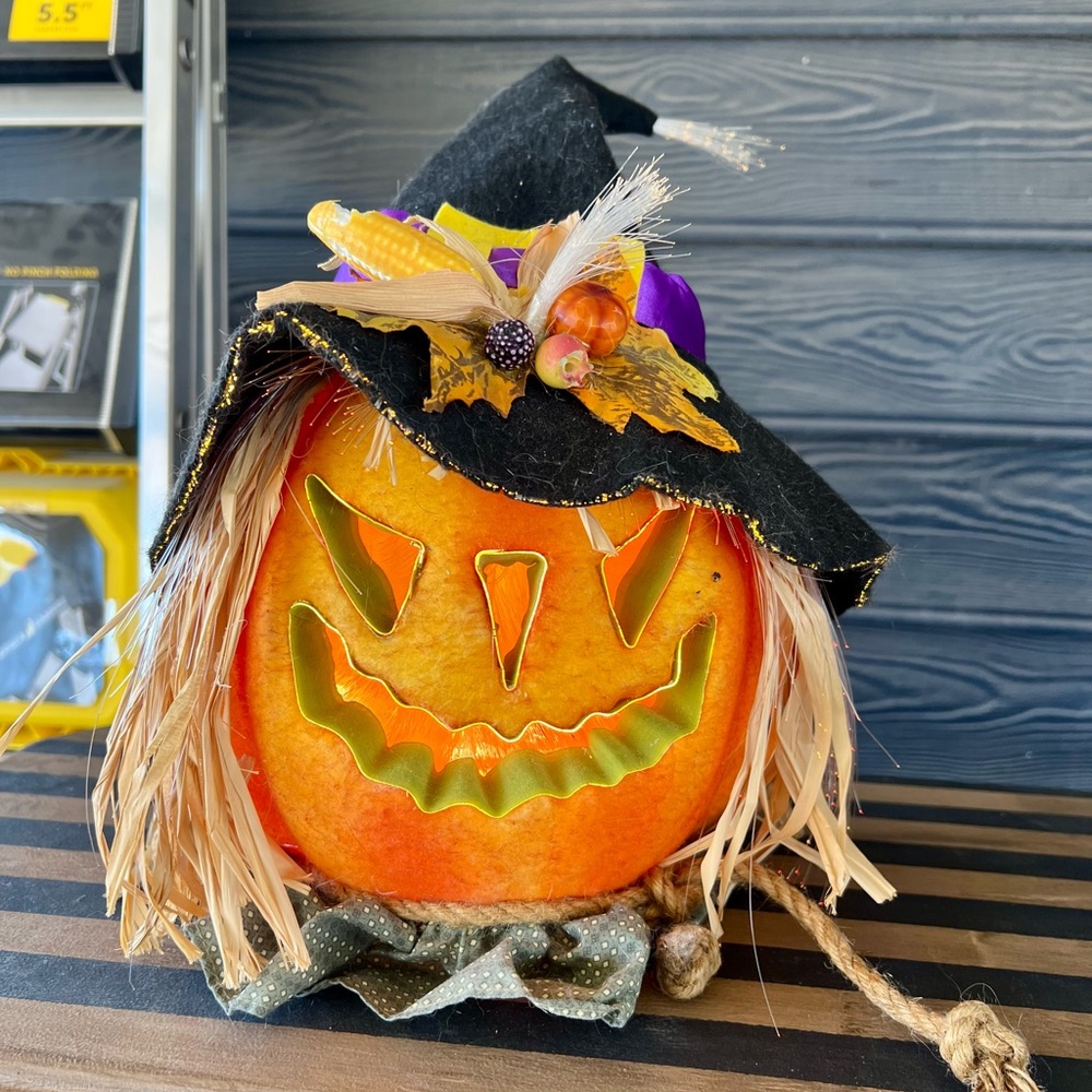Halloween Pumpkin Decoration with Witch Hat